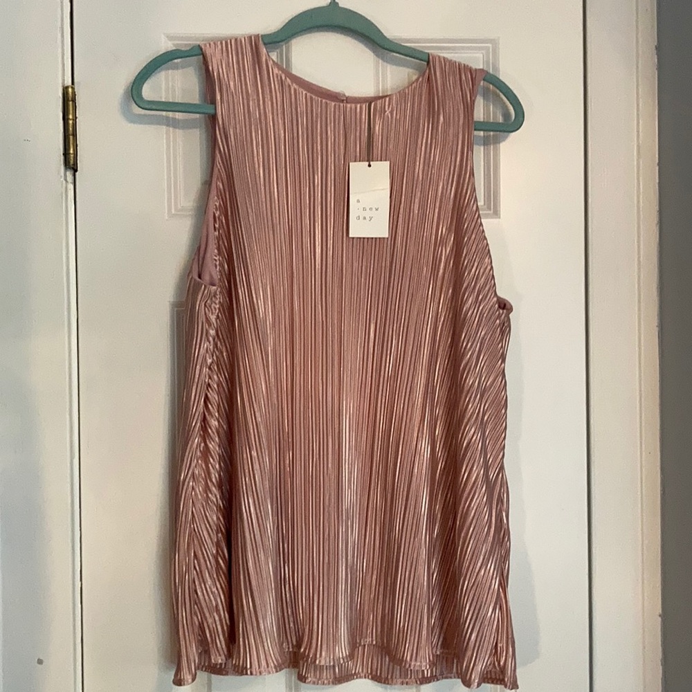 Cute sleeveless top